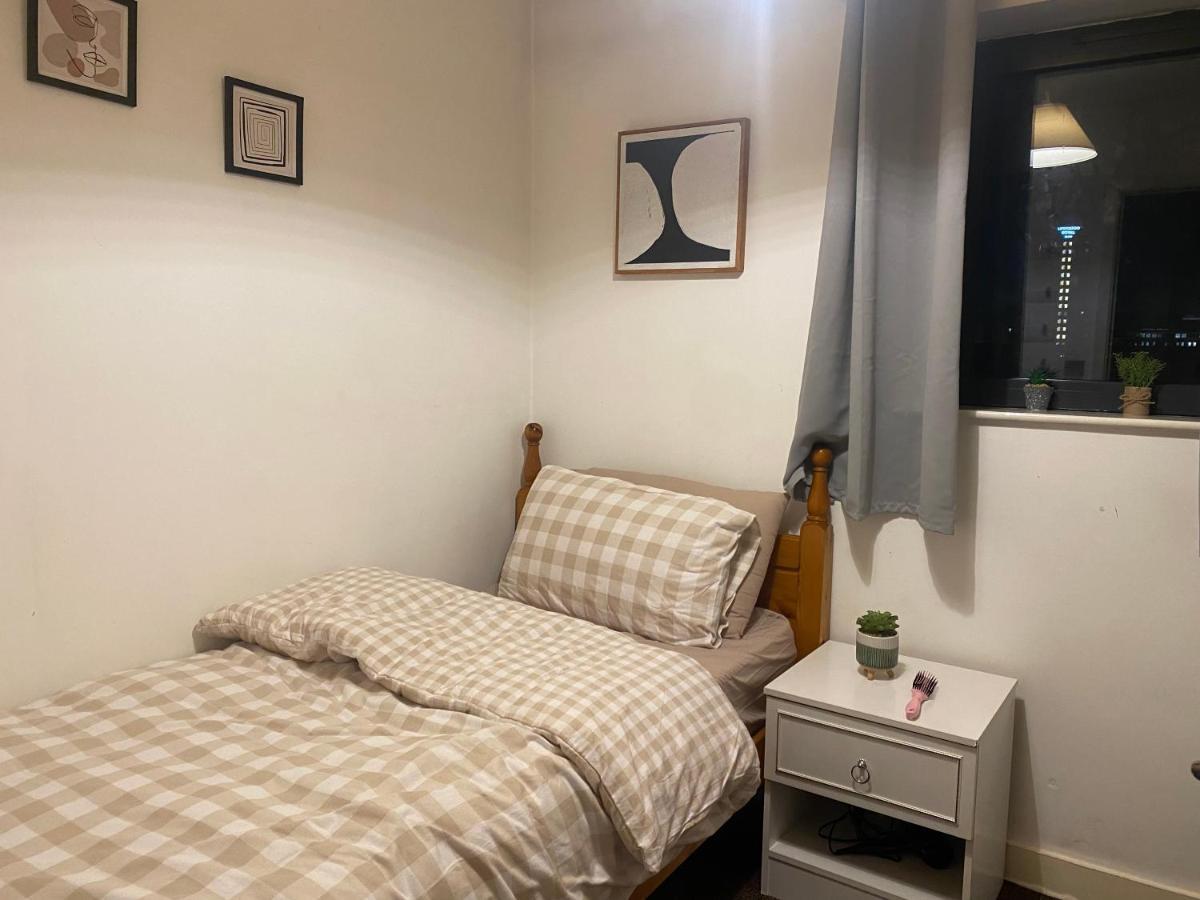 Penthouse Private Room - Top Rated - Great Location เบอร์มิงแฮม ภายนอก รูปภาพ