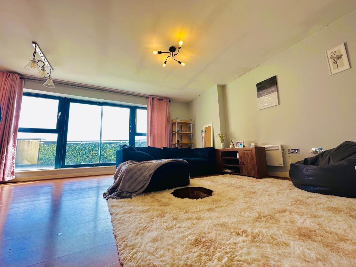 Penthouse Private Room - Top Rated - Great Location เบอร์มิงแฮม ภายนอก รูปภาพ