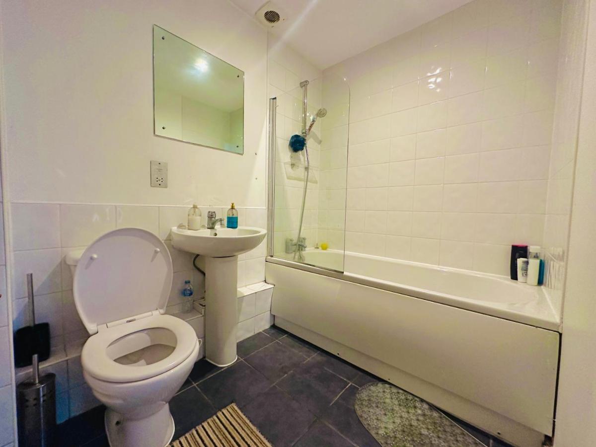 Penthouse Private Room - Top Rated - Great Location เบอร์มิงแฮม ภายนอก รูปภาพ